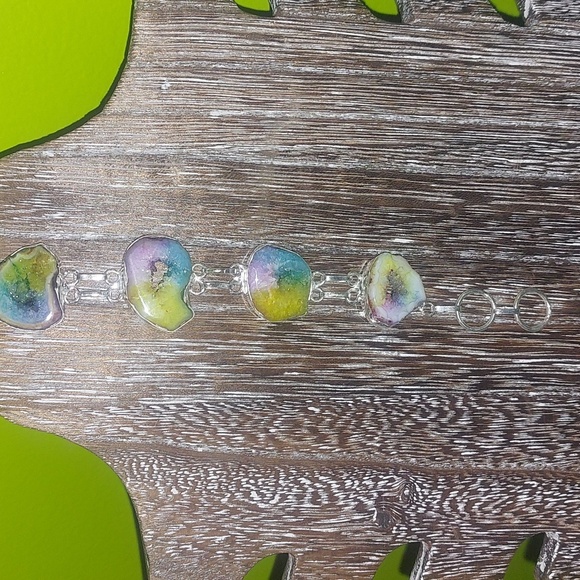 Solar Quartz 5 Stone Bracelet - Picture 6 of 8